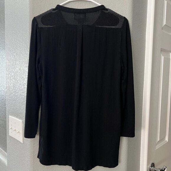 Cynthia Rowley Black V-Neck Blouse with Textured Shoulder Detail - Size M - Picture 2 of 5